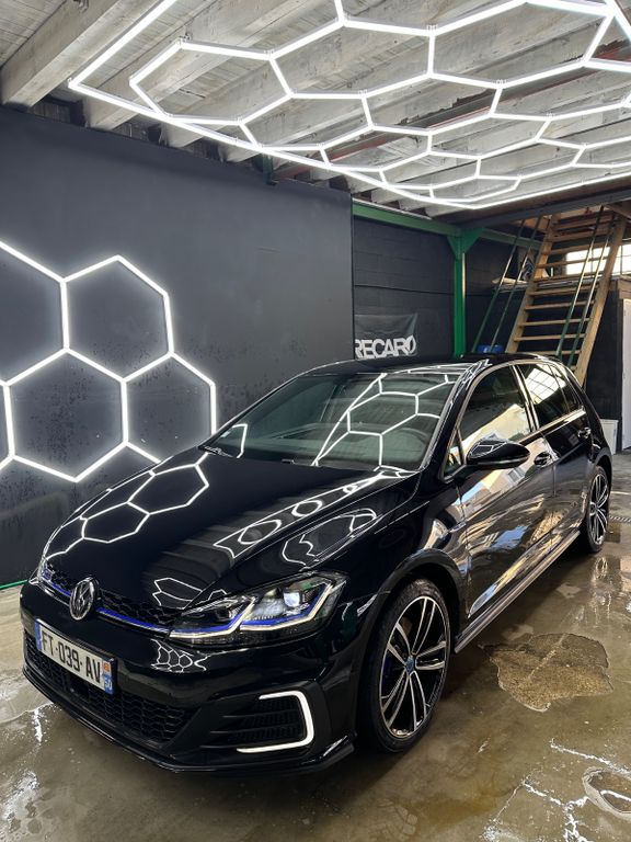 Image of Volkswagen Golf