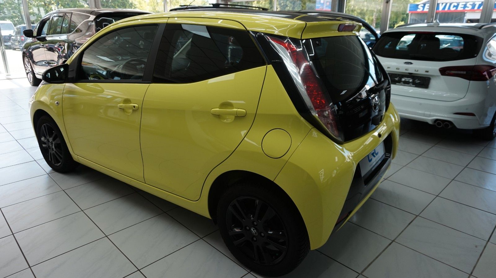 Fahrzeugabbildung Toyota Aygo x-cite nur 4,1 Liter durchs. Verbrauch