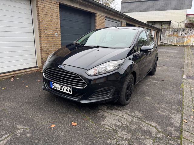 Ford Fiesta, Inspektion neu, Zahnriemen neu, 