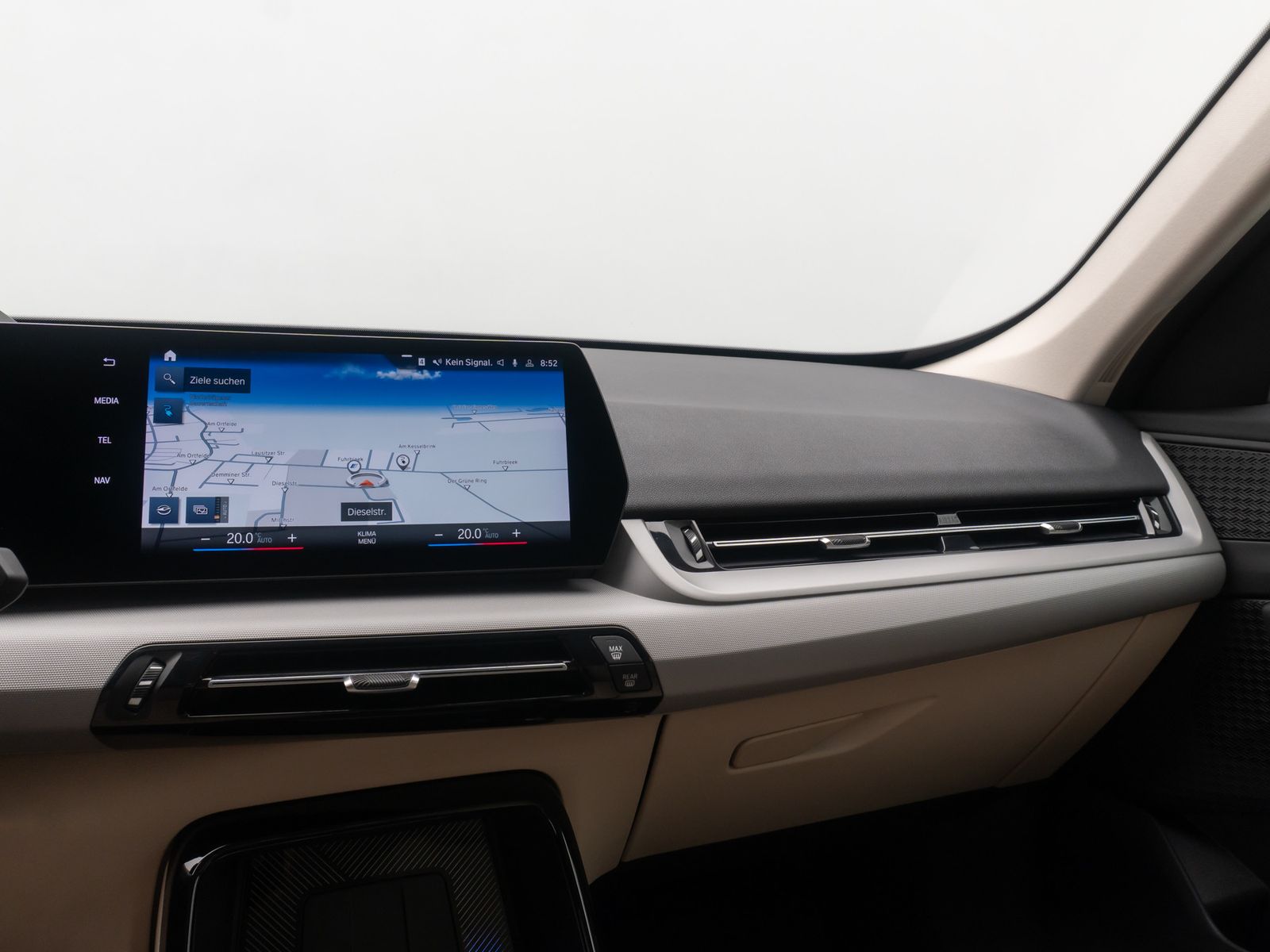 Fahrzeugabbildung BMW iX1 xD30 360&deg; HUD DAB Komfort AHK M Sport Leder