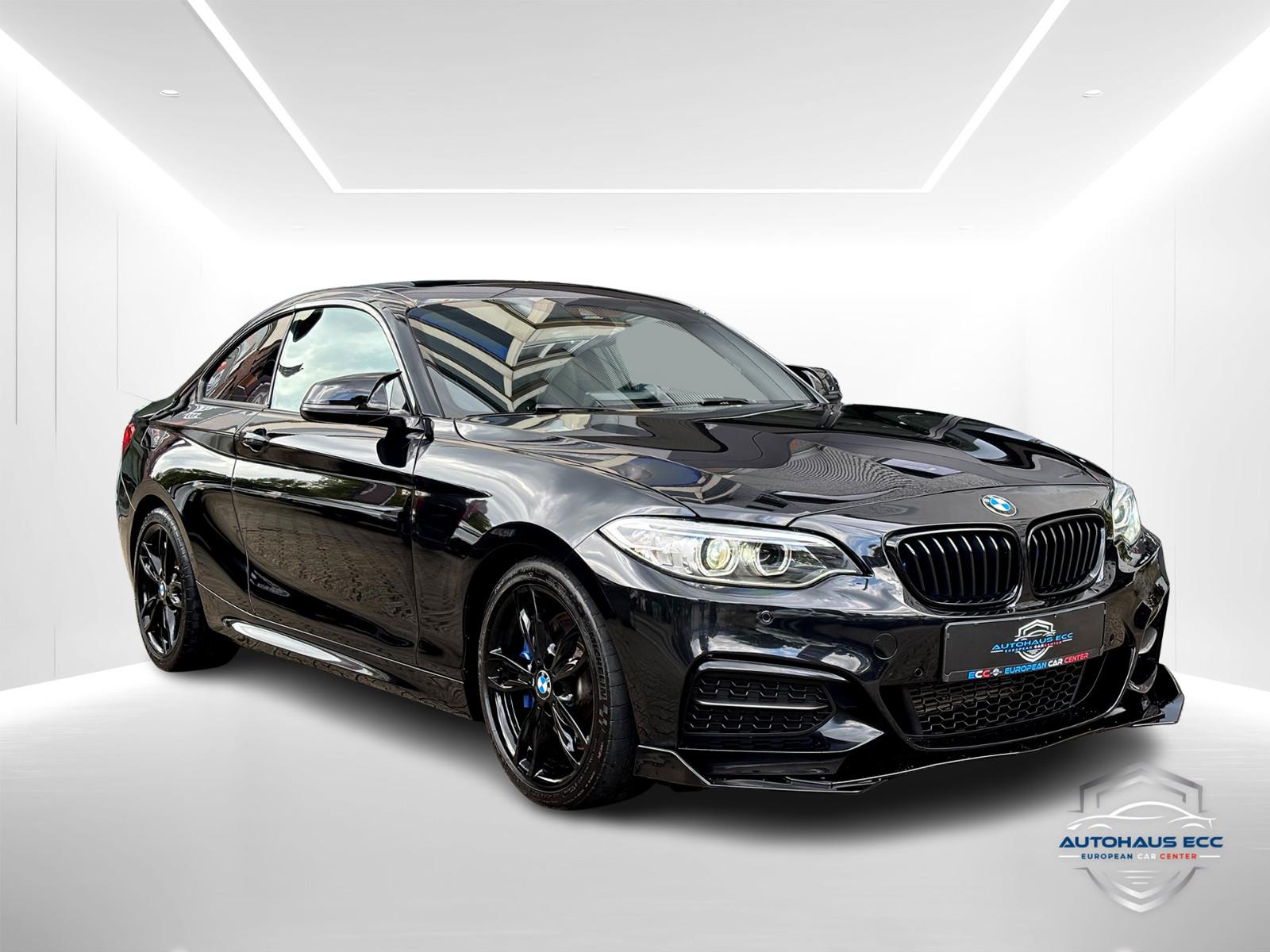 BMW M235i Coupé F22 326 ch BVA – Pack M – Toit ouvrant – Cuir – GPS Professional – 89 000 km