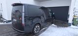Hyundai STARIA 2.2 CRDi Signature 7-Sitzer Auto 4WD ... - gebrauchte Hyundai STARIA aus dem Jahr 2024