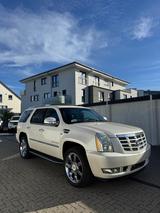 Cadillac Escalade 6.2 V8 Sport V8 Vortec 4x4 Premium - Cadillac Escalade: Sport
