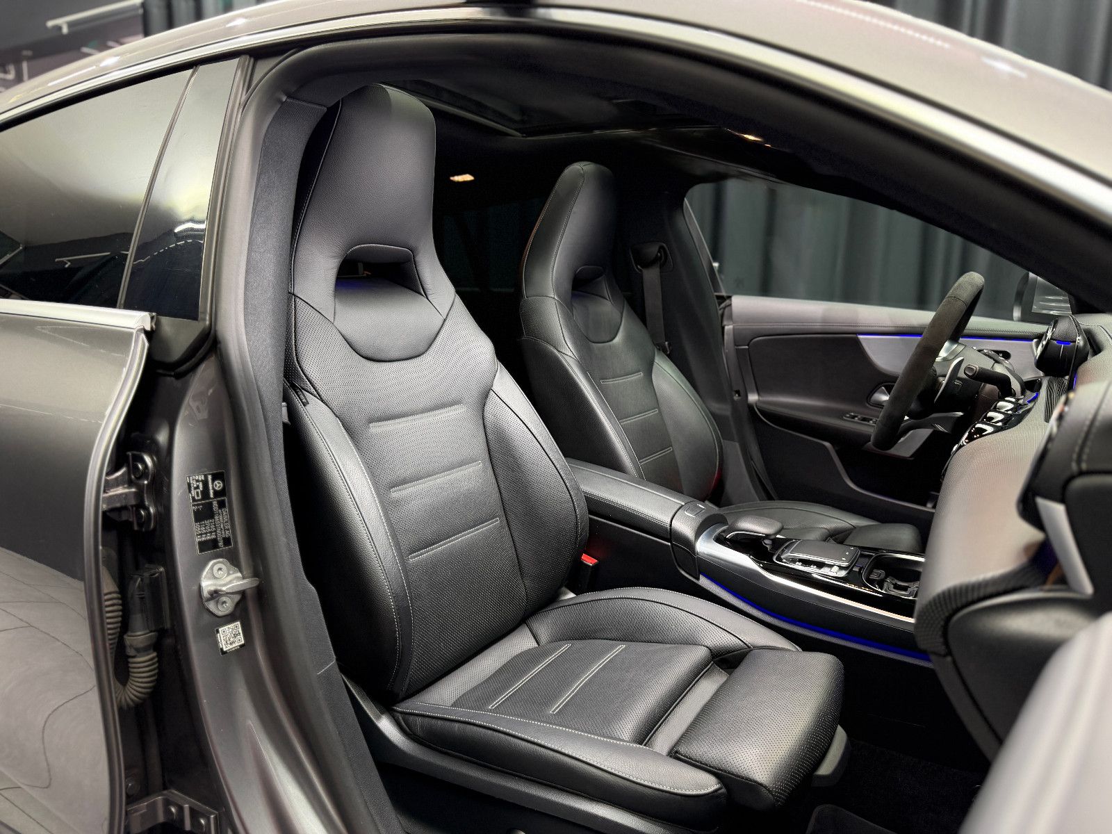 Fahrzeugabbildung Mercedes-Benz CLA 45 AMG Shooting Brake 4Matic|VOLL|