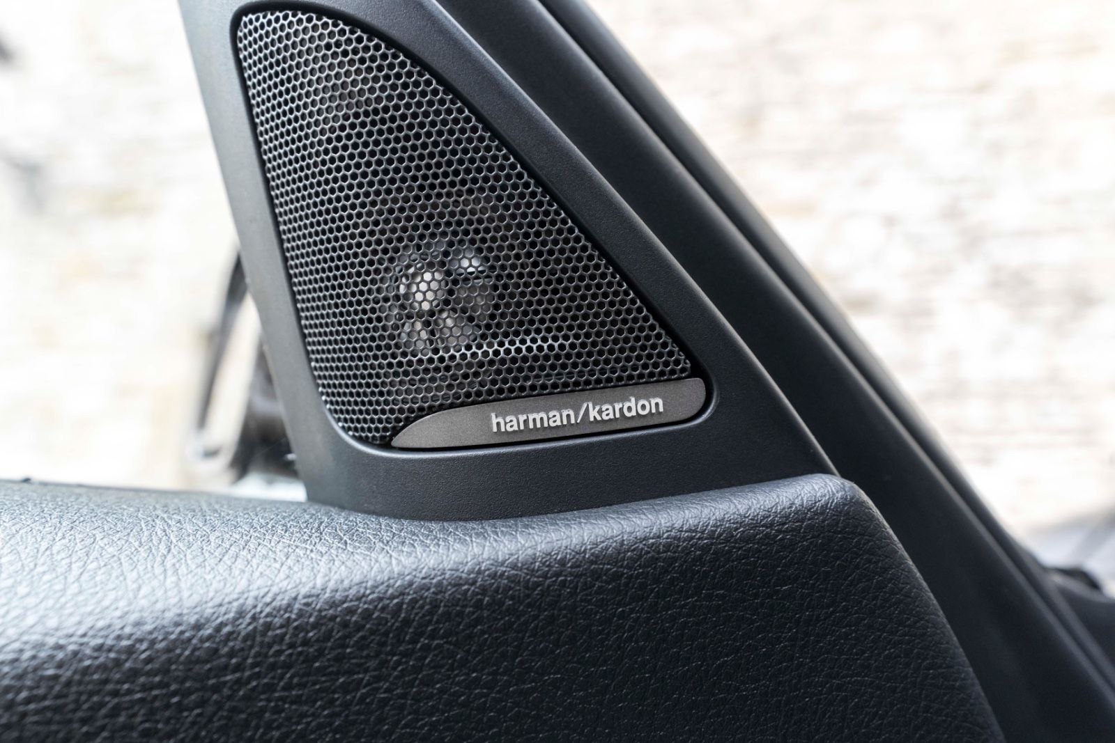 Fahrzeugabbildung BMW 335I M-Performace H&K KAM NAV ALC CARBON M