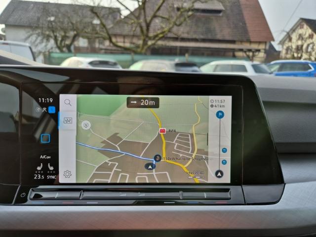 Volkswagen Golf *Life* 2.0 TDi *Panoramadach*LED*Navi*AHK*, миниатюра 11