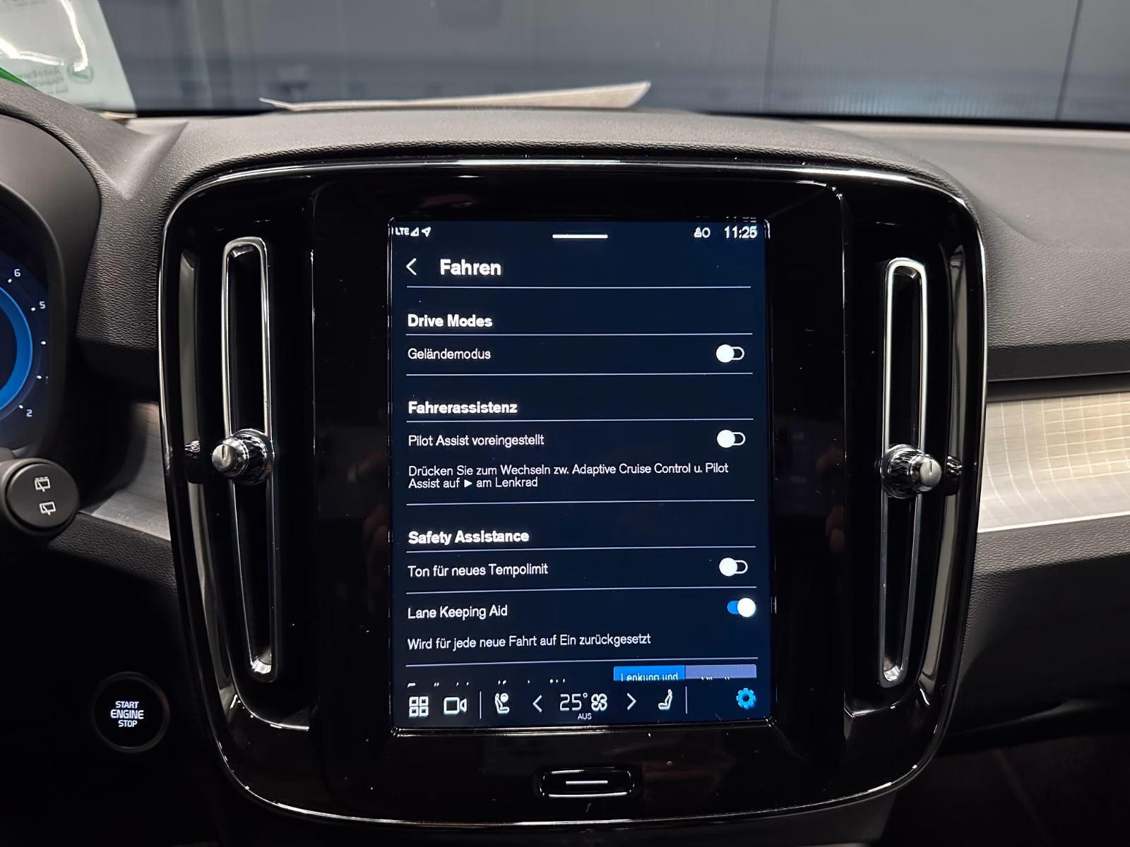 Volvo XC40 Plus Black Edition *20Zoll*360°*Privacy*LED, миниатюра 24