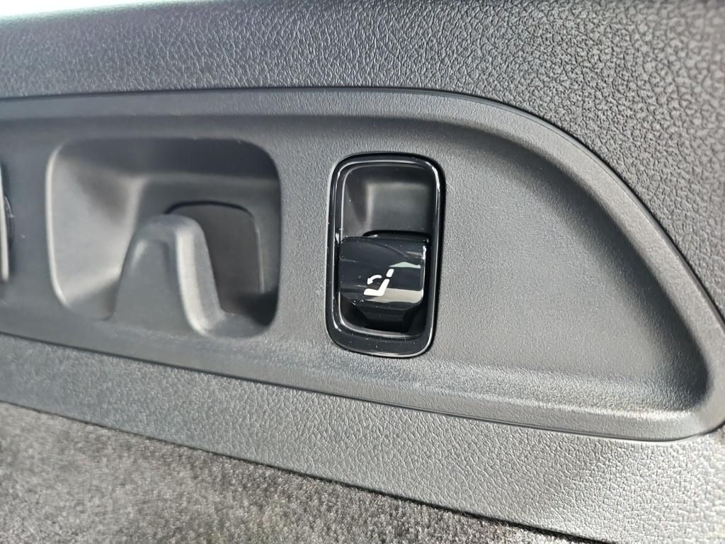 Fahrzeugabbildung Mercedes-Benz E 300 de 4M ALL-TERRAIN ++ASSISTENZ+NIGHT+AHK+++