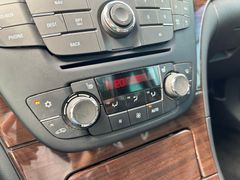 Fahrzeugabbildung Opel Insignia A ST Innov. Autom. Recaro Pano Navi 20"