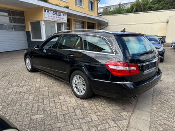 Mercedes E 200 - 7