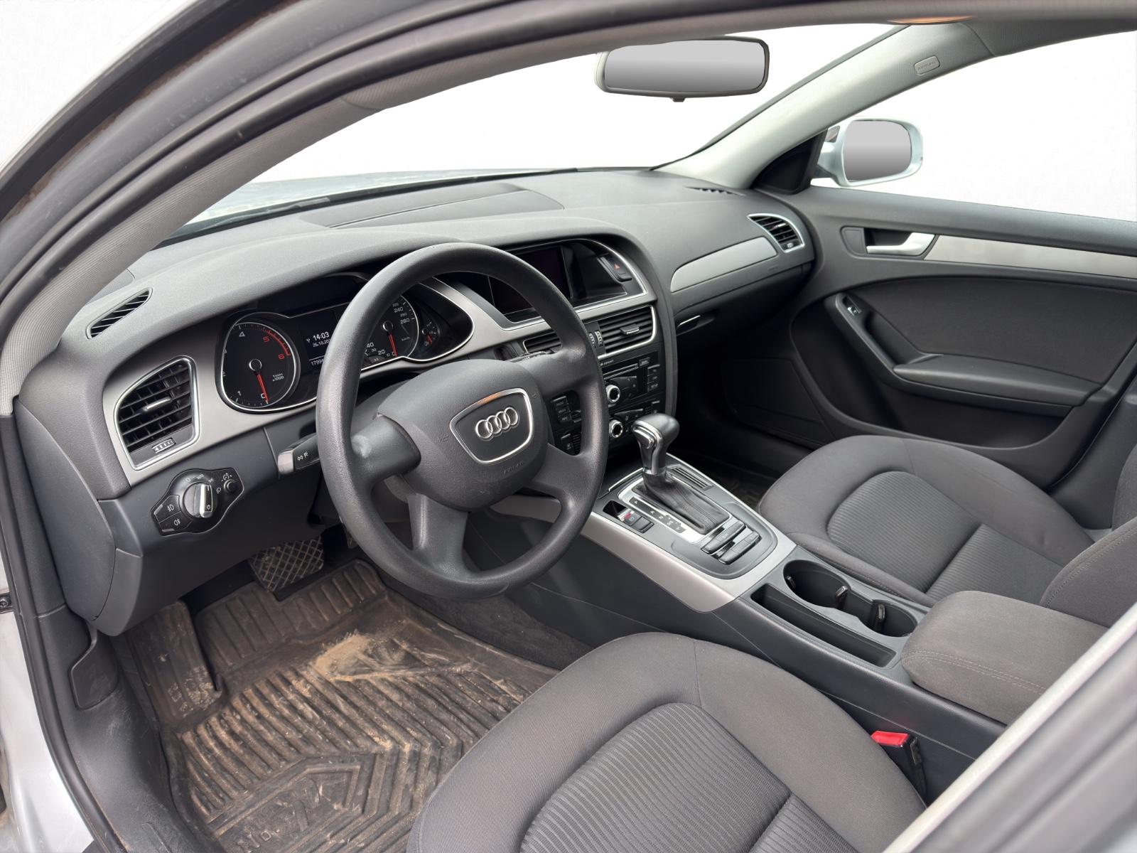 Audi A4 2013 — photo 9
