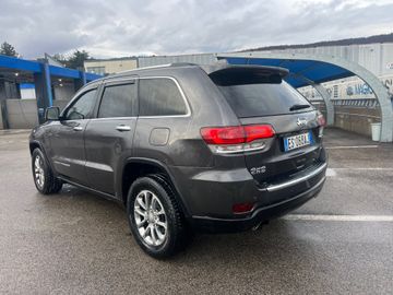 Jeep Grand Cherokee - 4