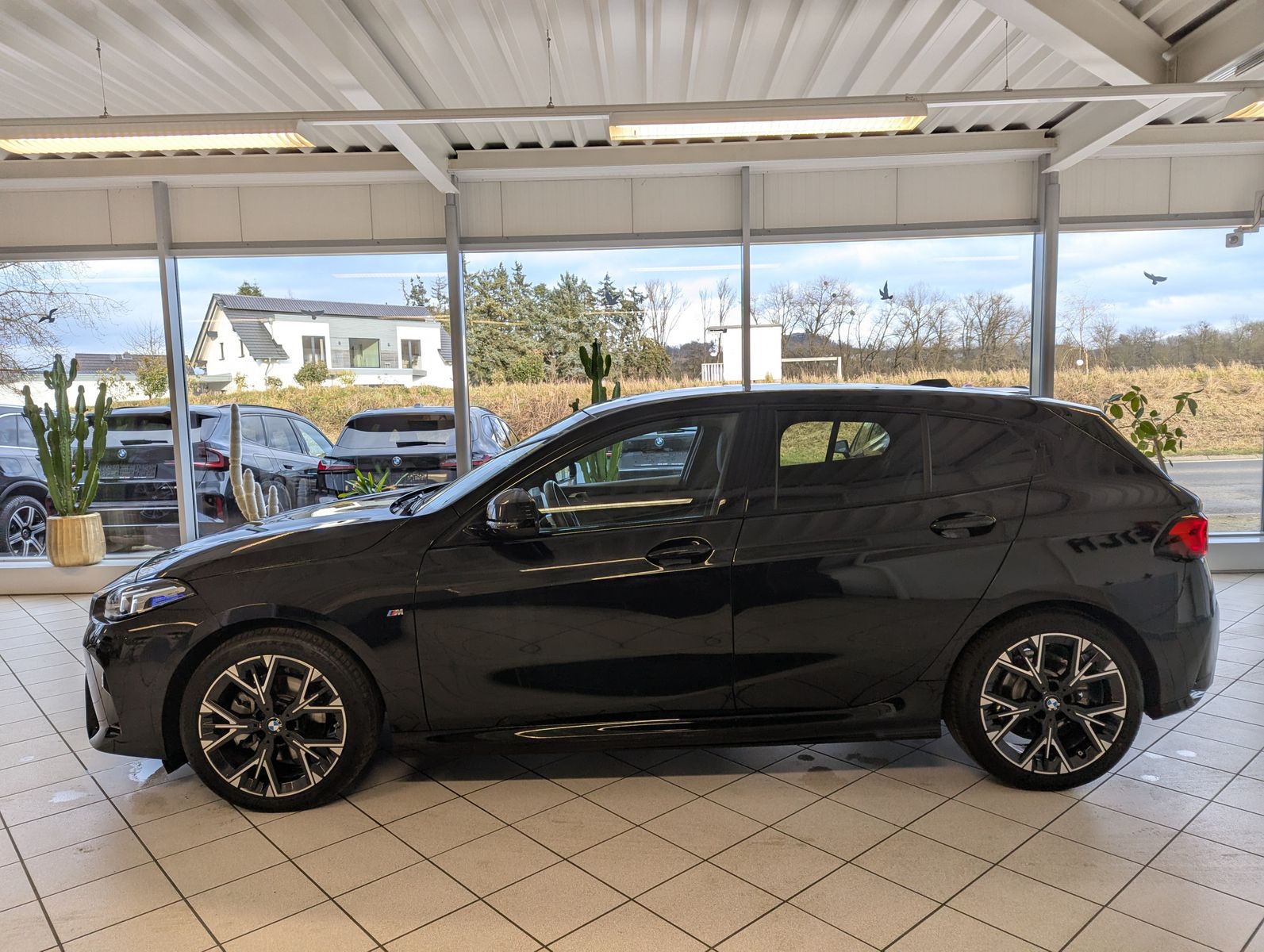 BMW 120 i M-Sport LED-Adaptiv AHK Kamera 18" - Image 4