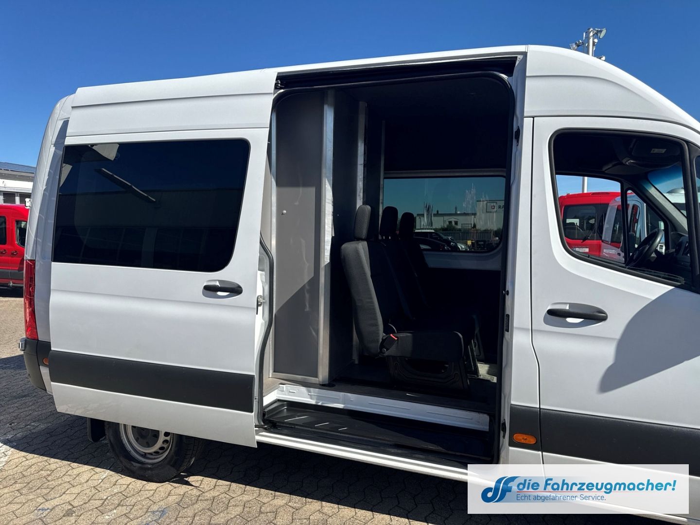 Fahrzeugabbildung Mercedes-Benz Sprinter MIXTO 5.Si. L2H2 Werkstatt 314CDI Kame