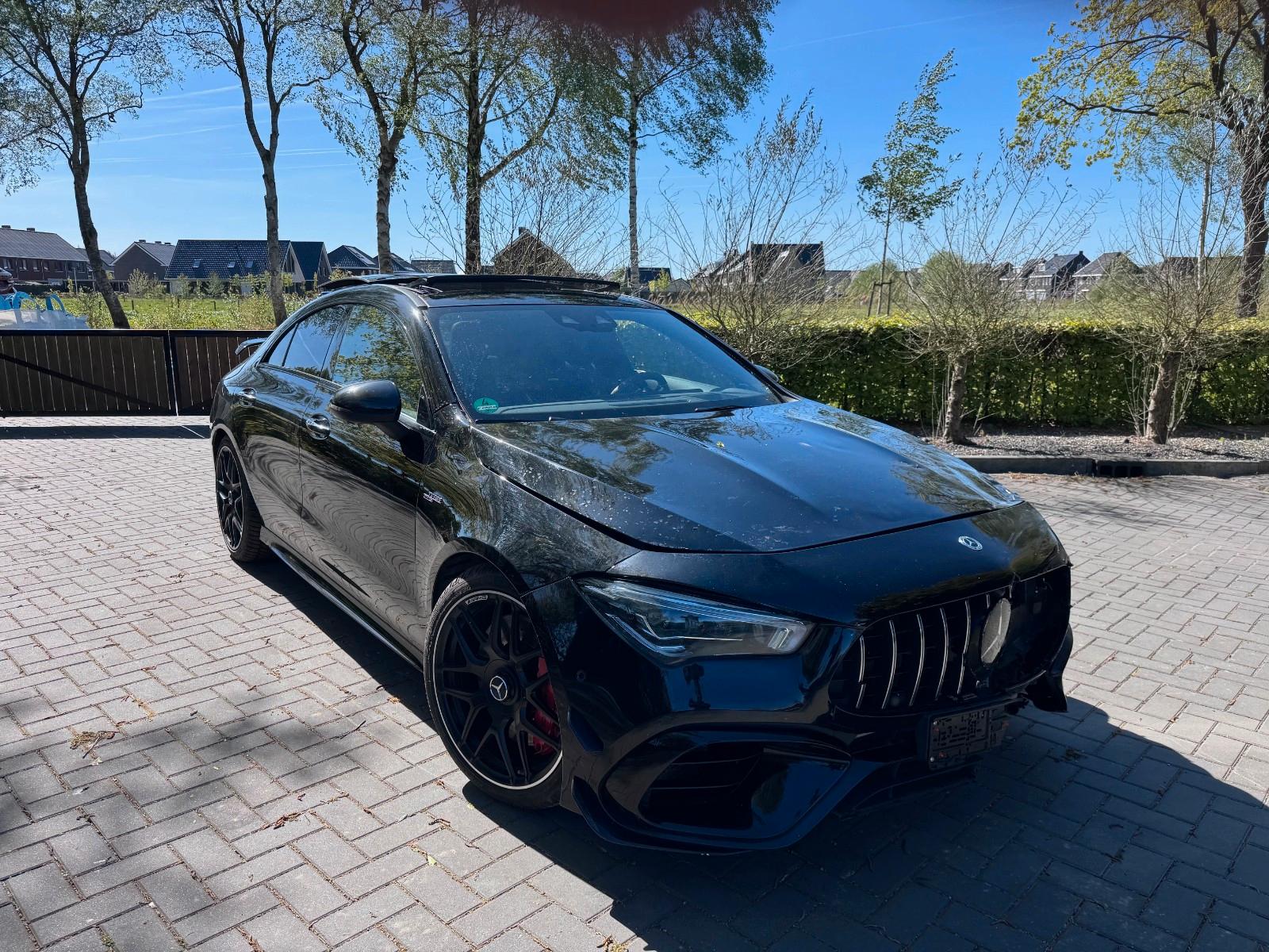 Mercedes-Benz CLA 45 S AMG Edition 1 Sport Sitze PANO Ambiance