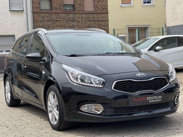 Kia Ceed Sportsw. | Checkheft | TÜV | Inspektion Neu