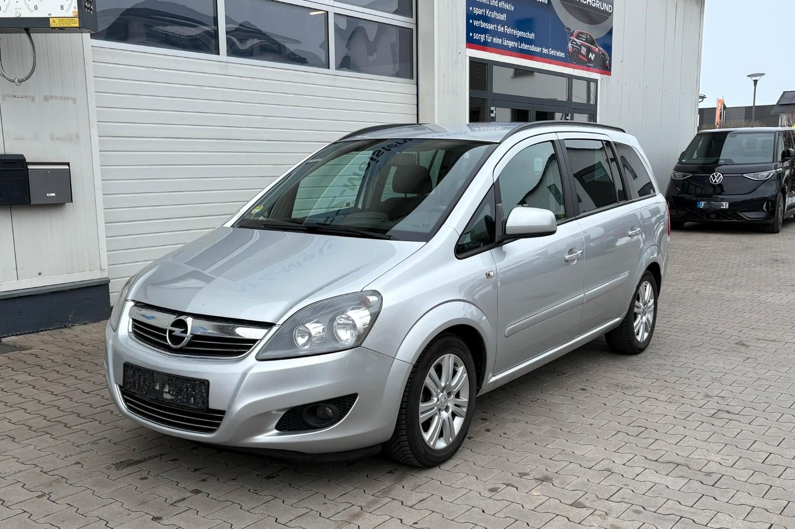 Opel Zafira B 1,7 CDTI Family 7Sitz AHK Allwet Tempo