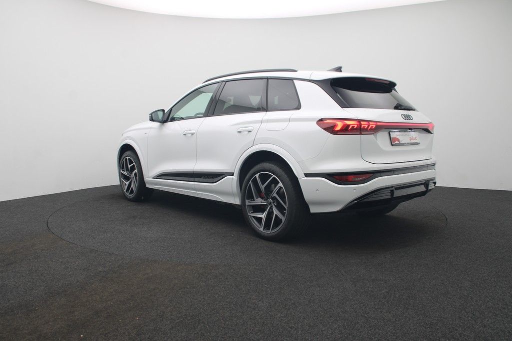 Audi Q6 SUV e-tron performance 225 kW AHK, Tech pro, imagem 3