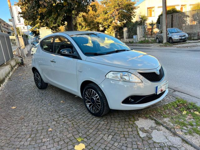 Lancia Ypsilon 1.2 69 CV 5 porte GPL Ecochic Gol