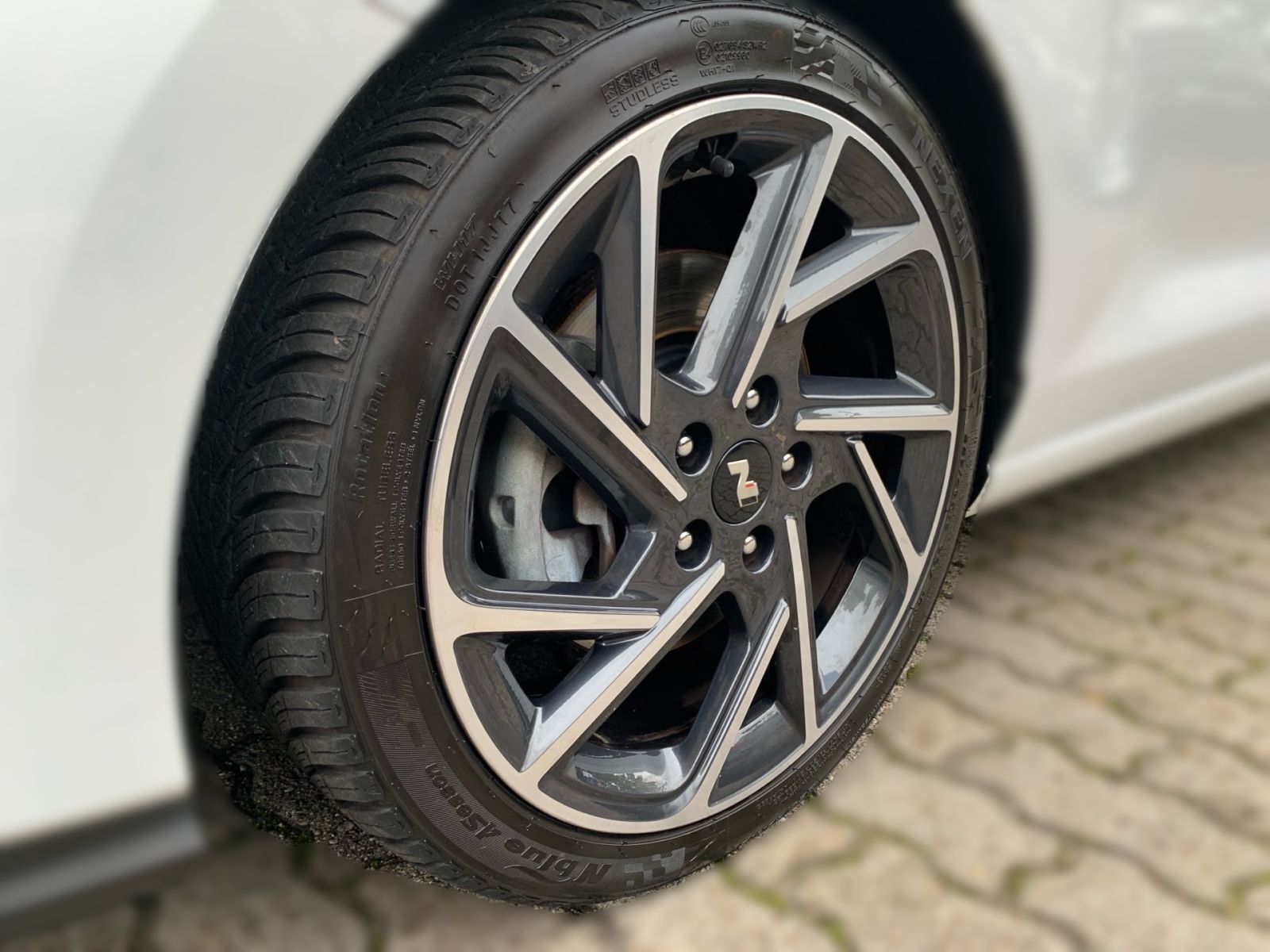 Fahrzeugabbildung Hyundai i30 Fastback 1.5T-GDI 7-DCT N-Line Mild-Hybrid A