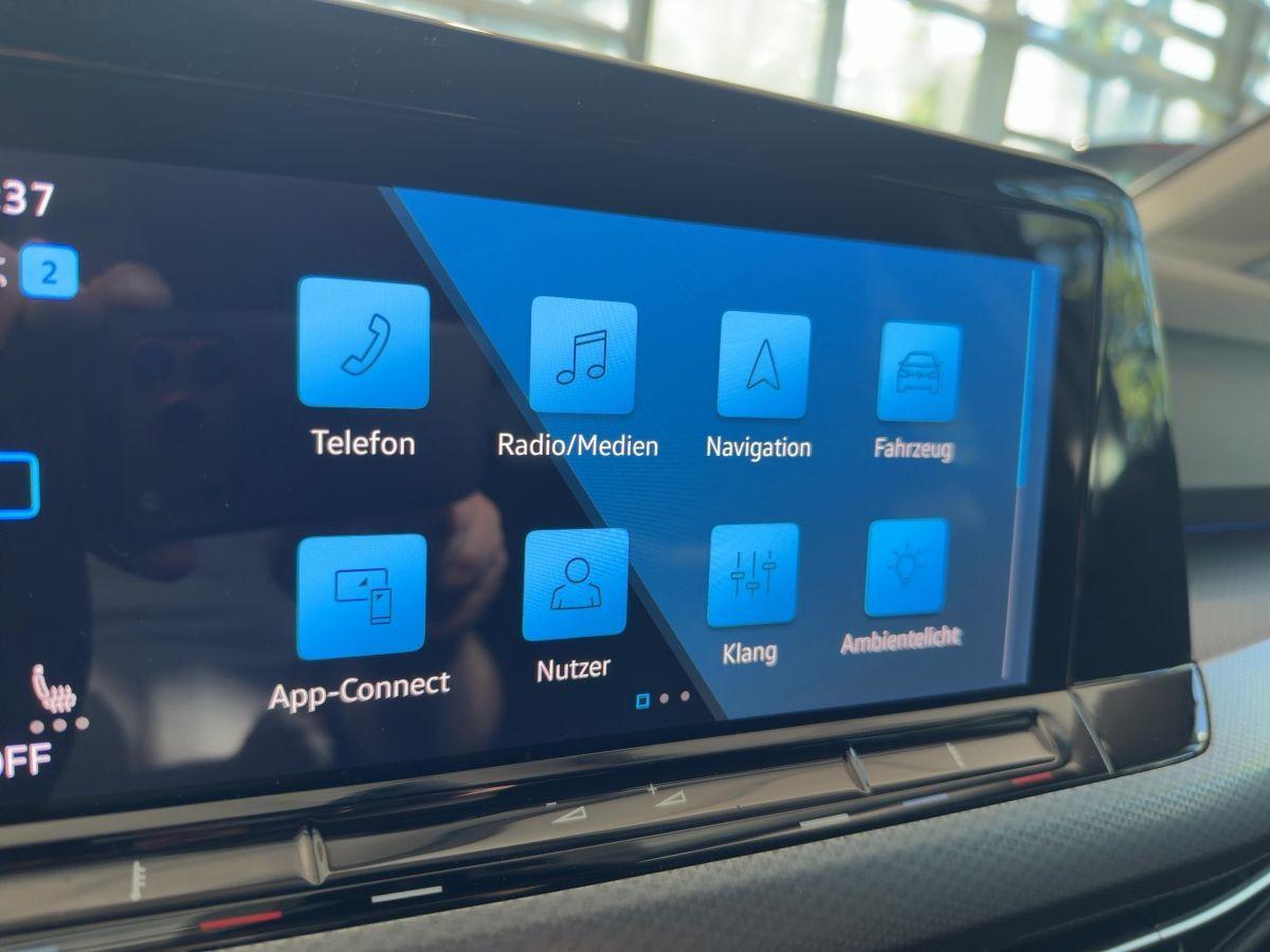 Volkswagen Golf VIII 1.5TSI Active STHZG NAVI MATRIX-LED, миниатюра 11