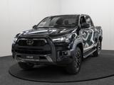 Toyota Hilux 2.8 Double Cab Invincible 4x4 ACC LED 360° - Toyota Hilux mit Diesel-Antrieb: 3l