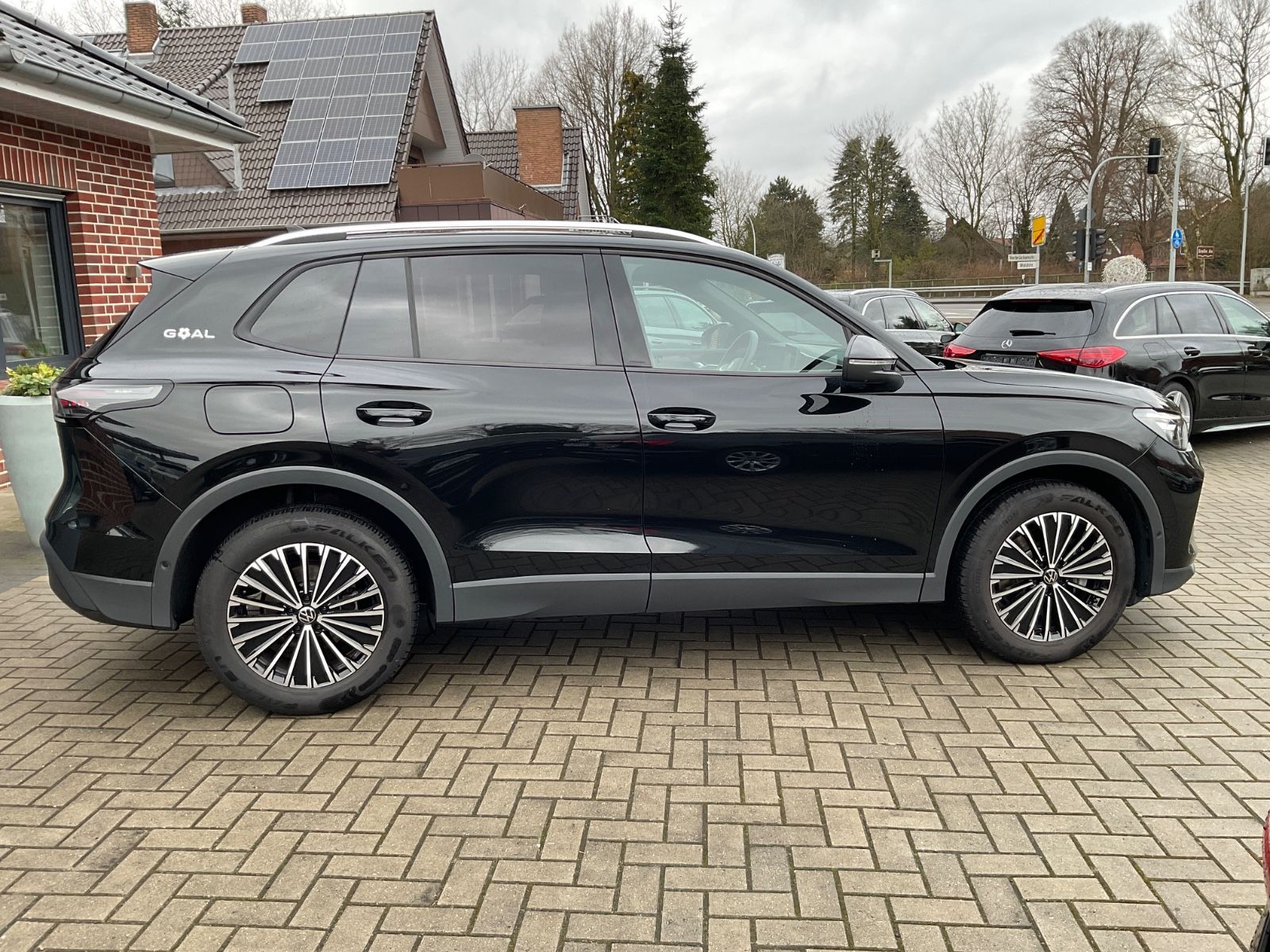 Fahrzeugabbildung Volkswagen Tiguan 2.0 TDI DSG GOAL,Kamera,AHK,IQLight,ACC
