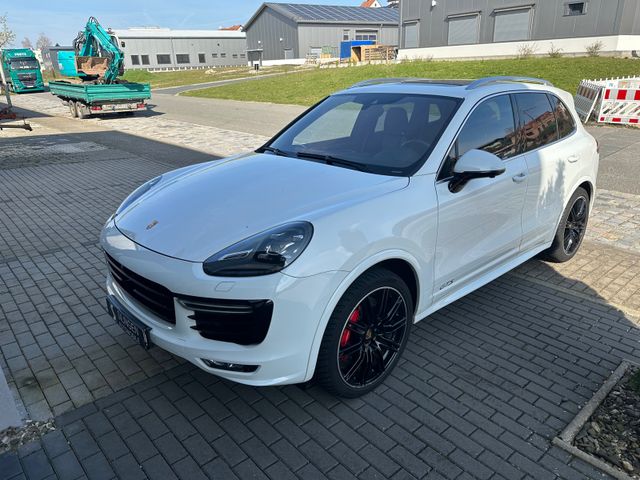 Porsche Cayenne GTS+SPORTPAKET+ACC+AHK+STANDHEZ+DE+