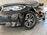 BMW 318 d Lim. Advantage 1.Hand|Kamera|Navi|Garantie - BMW 318 in Wuppertal