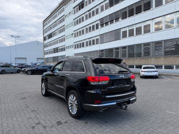 Jeep Grand Cherokee - 4