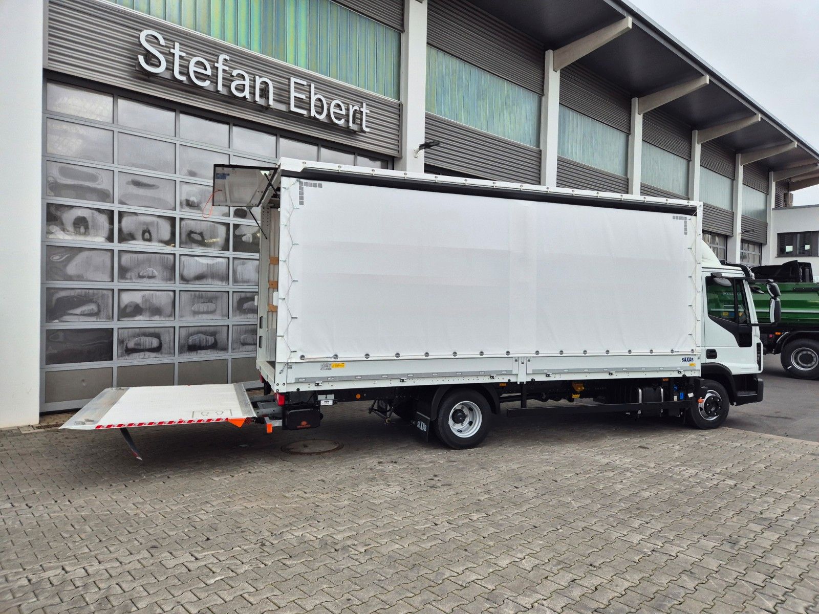 Fahrzeugabbildung Iveco Eurocargo ML75E19/P LBW  Spoiler Klima 3 Sitze