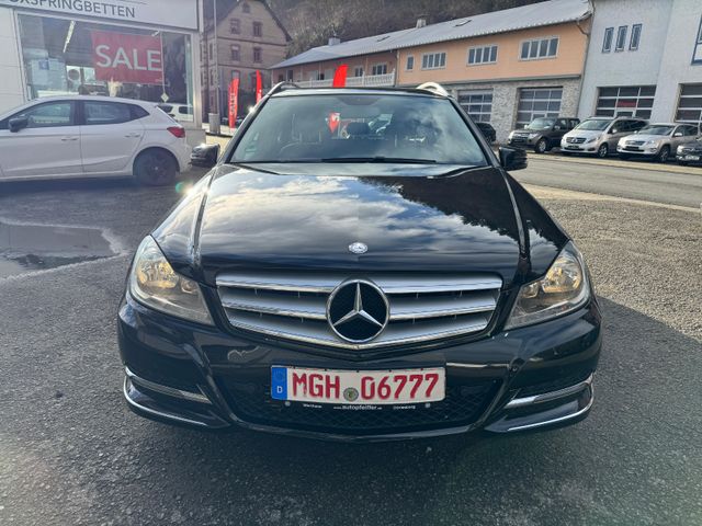 Mercedes-Benz C 200 T CGI BlueEfficiency *Navi*