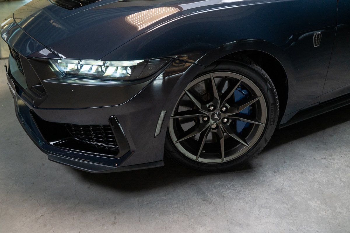 Ford Mustang (MUSTANG Dark Horse RECARO/Spoiler groß/1.Hand/CO)