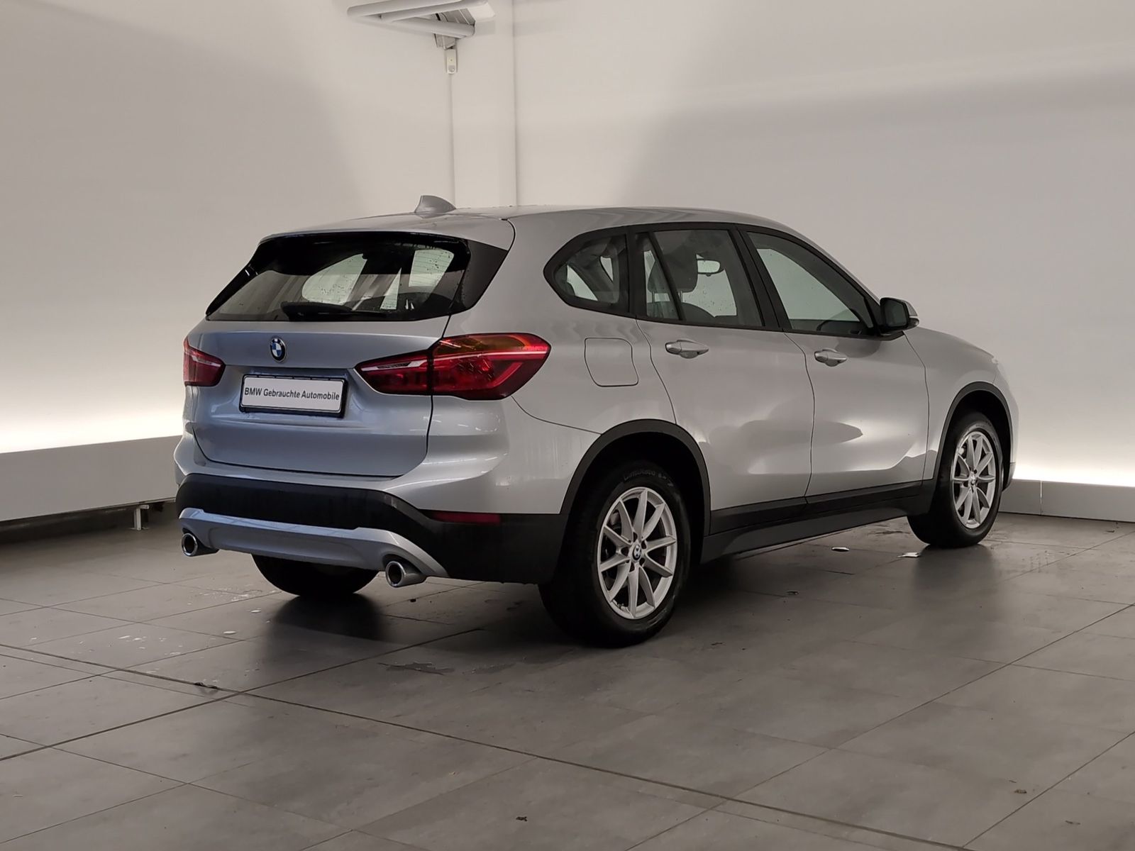 BMW X1 sDrive18d Advantage Navi/HuD/AHK/PDC/Lordose foto 8