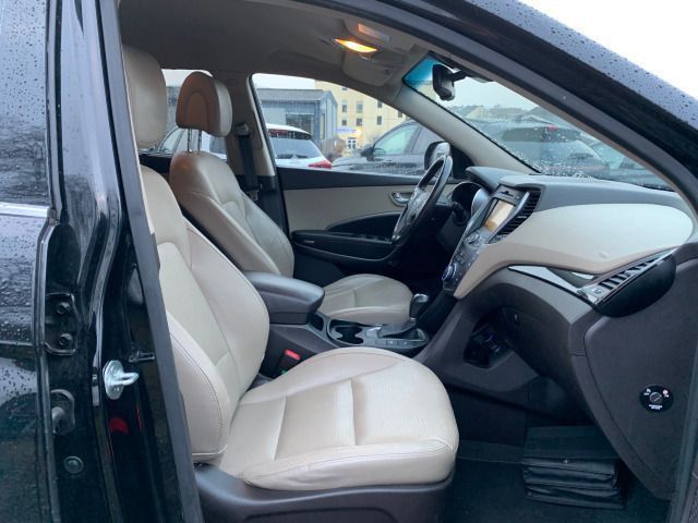 Fahrzeugabbildung Hyundai GRAND SANTA FE 2.2 CRDI Premium 4WD 6 Sitzer