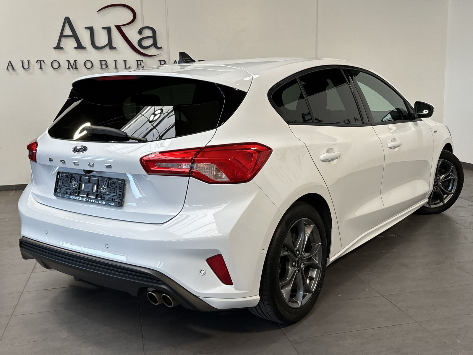 Fahrzeugabbildung Ford Focus 2.0 EB Aut. ST-Line NAV+LED+AHK+ACC+KAMERA