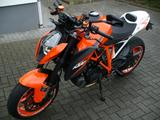 KTM Super Duke R 1290 - KTM SPORTLER