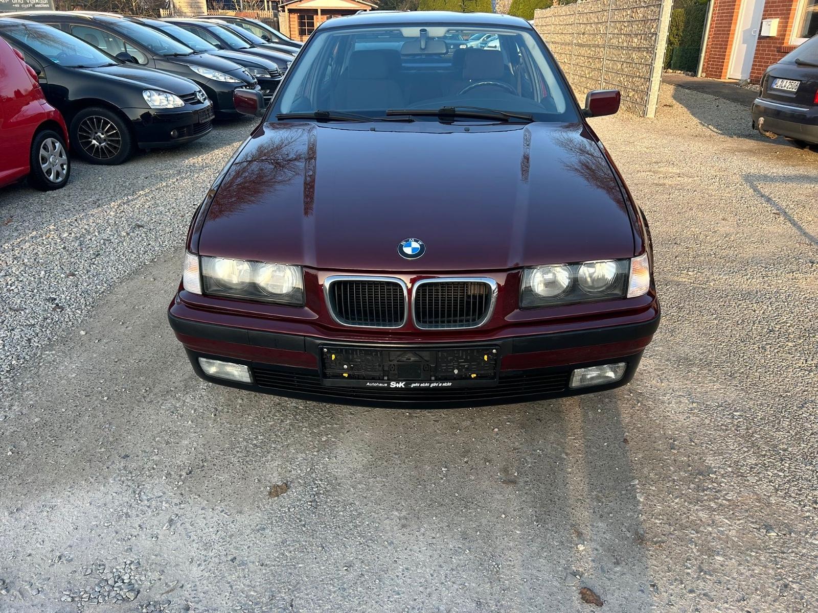BMW 320