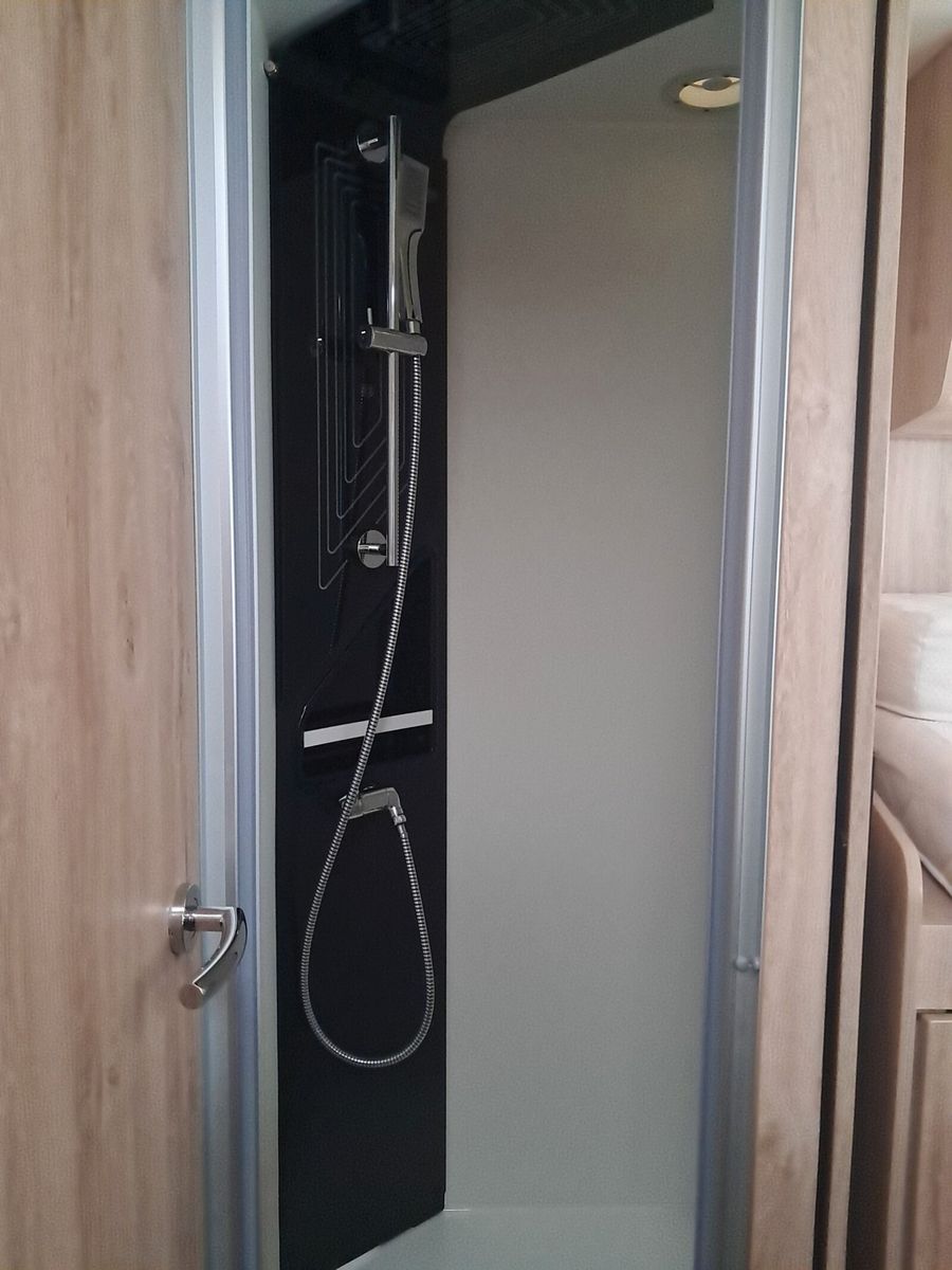 Fahrzeugabbildung Eura Mobil Integra Line 720 EF Solar/Mark./SAT+TV/Klima