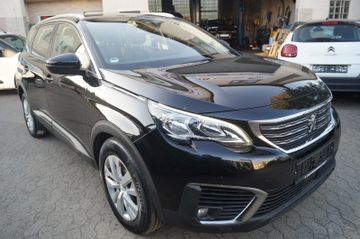 Peugeot 5008 - 8
