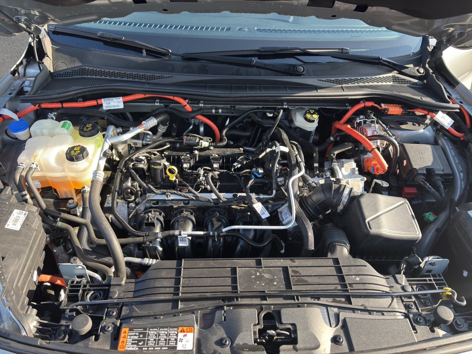 Fahrzeugabbildung Ford Kuga 2.5 PHEV Plug-In Hybrid Titanium