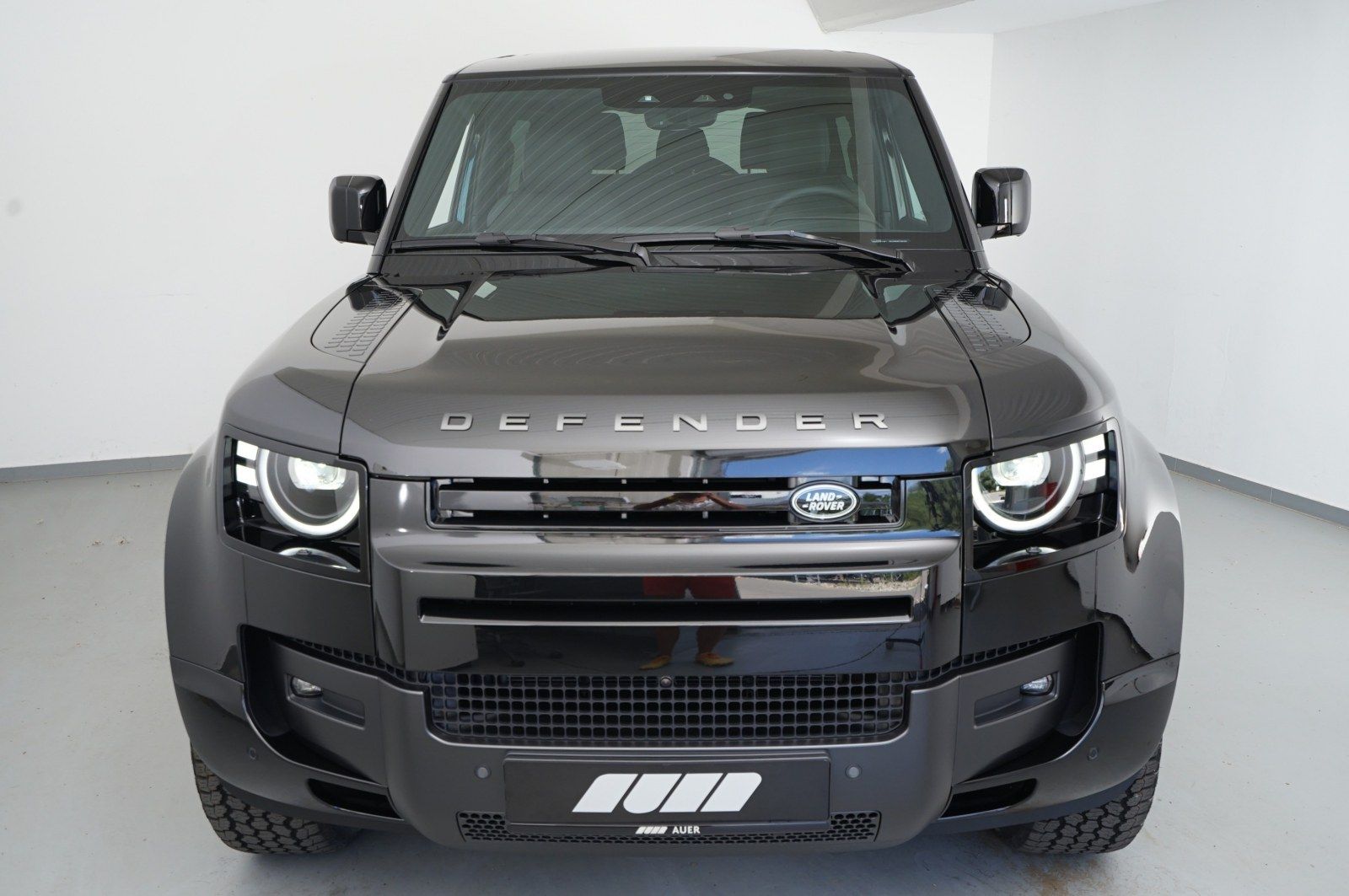 Land Rover Defender 90 D250 AHK Pano X-Dynamic SE imagem 3