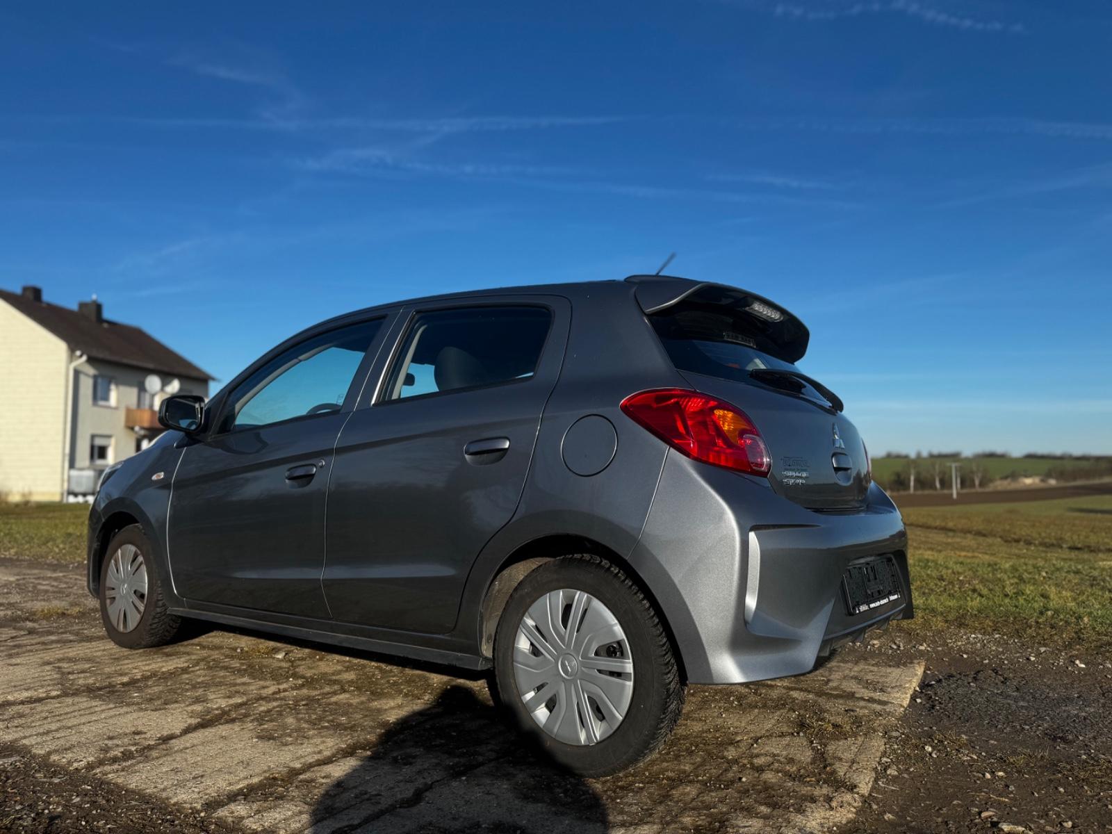 Mitsubishi Space Star 1.2 MIVEC Select