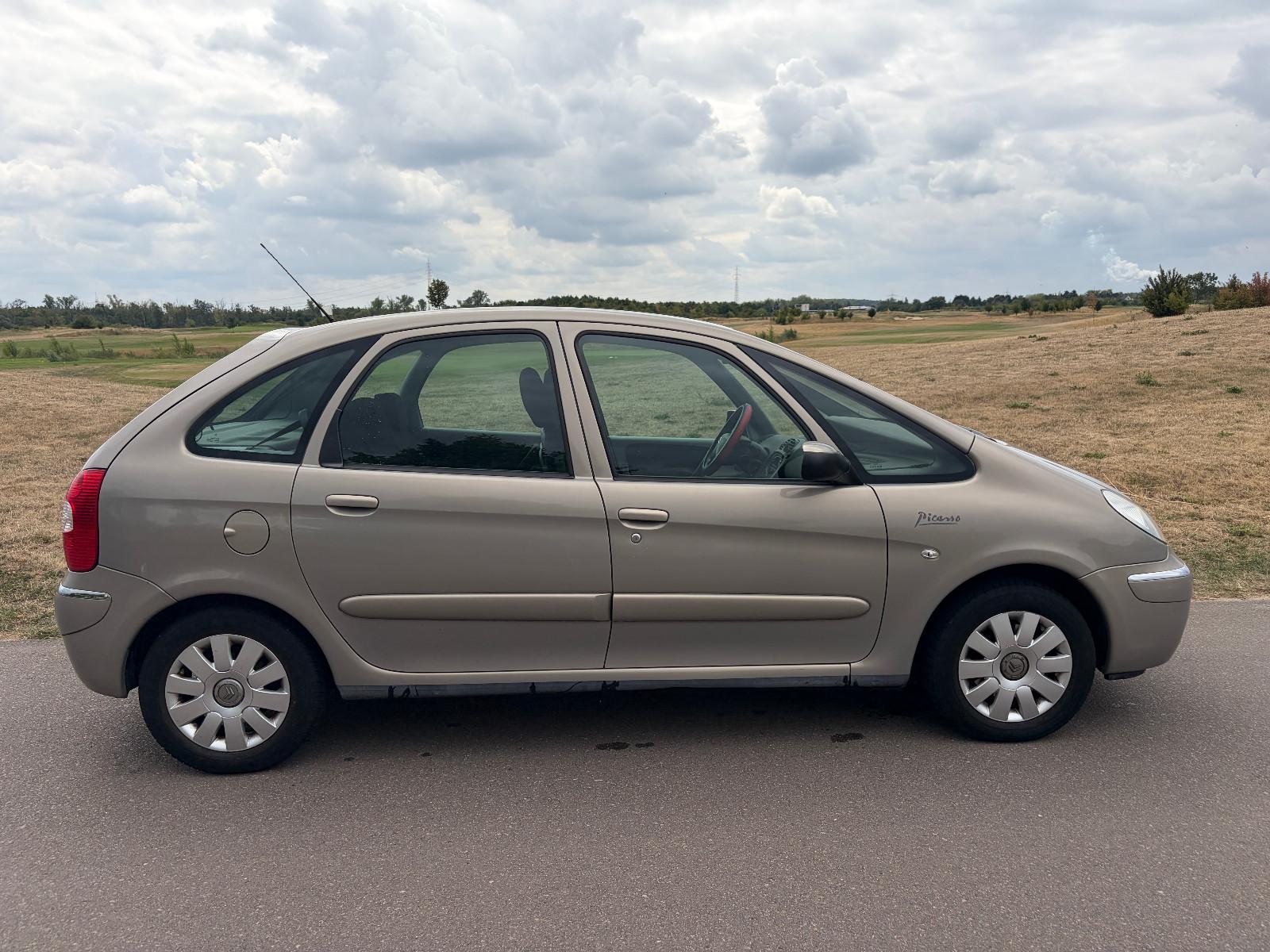 Citroën Xsara Picasso 1.6 16V Confort*KLIMAAUTO*AHK*TÜV*
