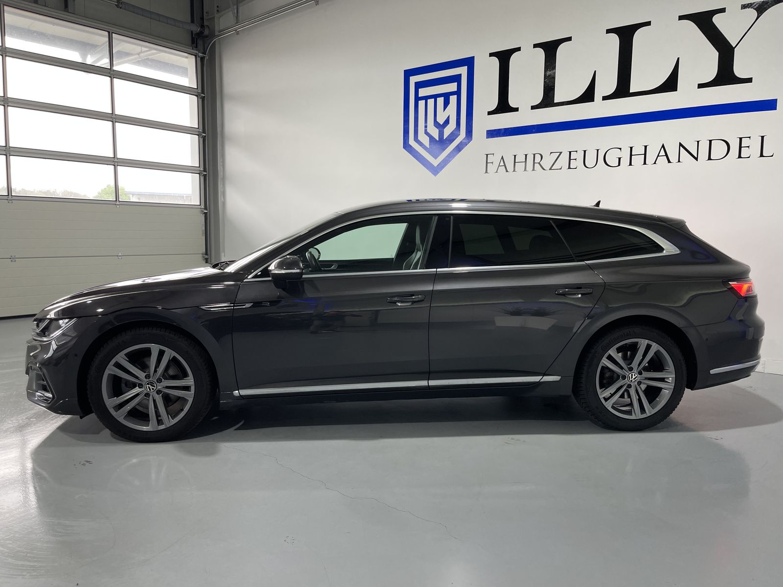 Fahrzeugabbildung Volkswagen Arteon Shooting Brake R-Line 2.0 TDI*AHK*Leder*