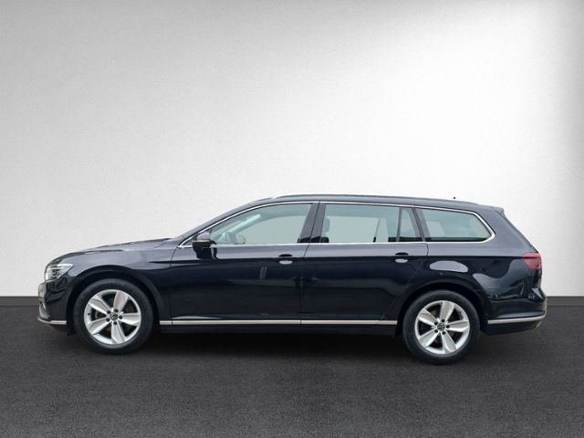 Passat Variant 2.0 TDI Elegance LED+NAVI+AHK+RFK