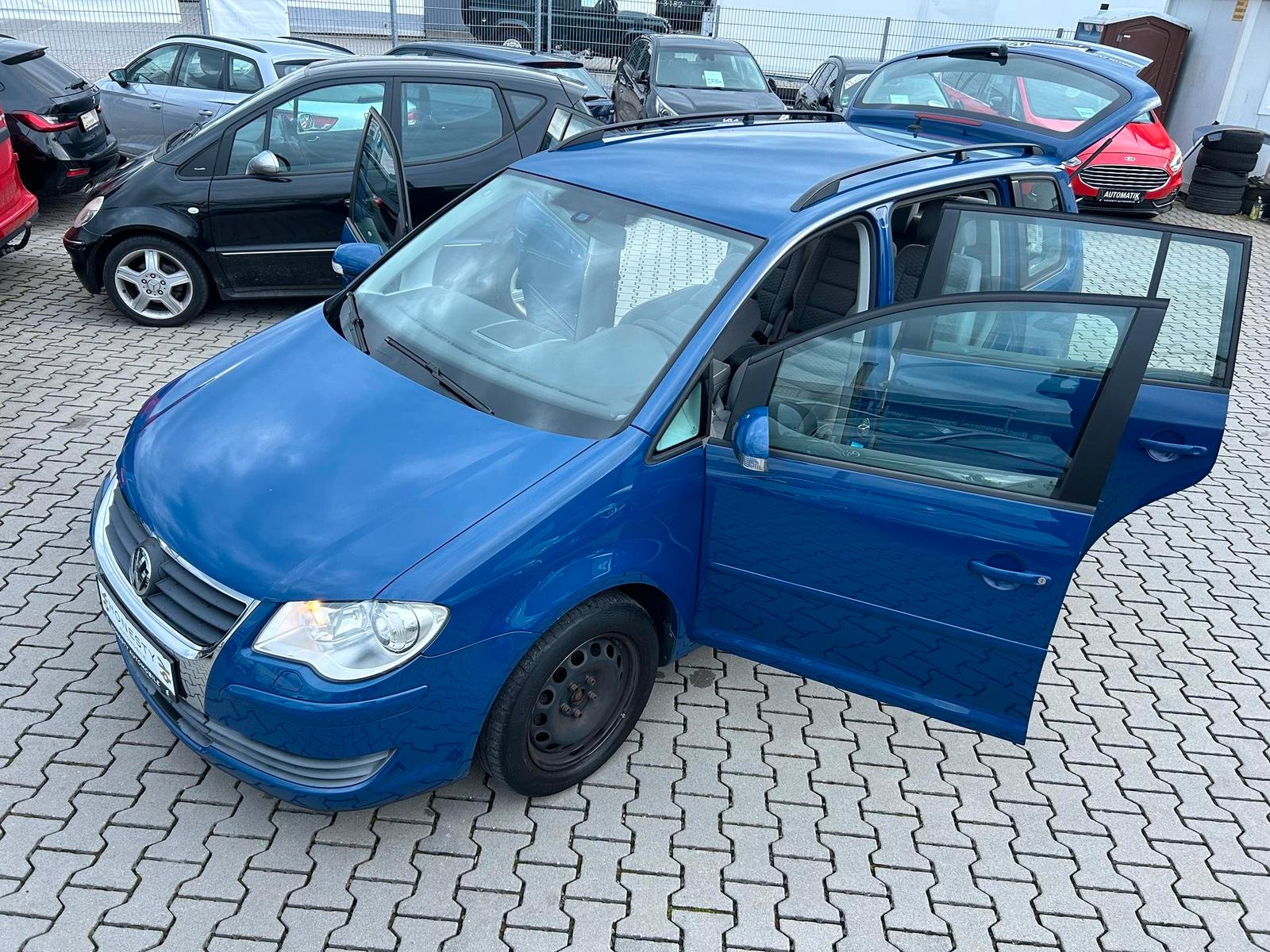 Volkswagen Touran 1.4 TSI Trendline*7 SITZER*ANHÄNGERKUP...