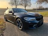 BMW M5 xDrive HEADUP Keyless ACC ohne OPF Garantie - BMW M5 mit Anhängerkupplung
