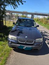 BMW X3 30 D - BMW 330 mit Diesel-Antrieb: Geländewagen
