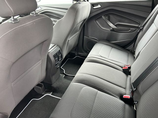 Fahrzeugabbildung Ford Kuga 1.5 +Kamera+AHK+KLM+Allwetter+Navi+SHZ+BT+